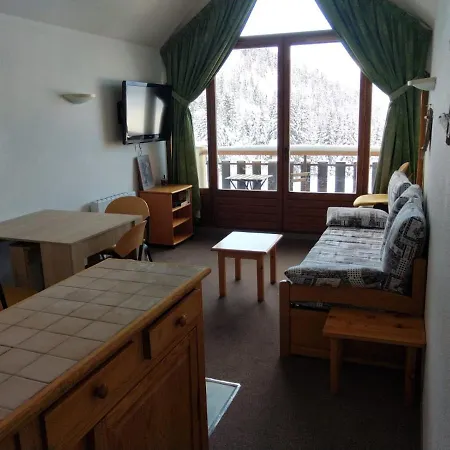Comble C6 Apartment